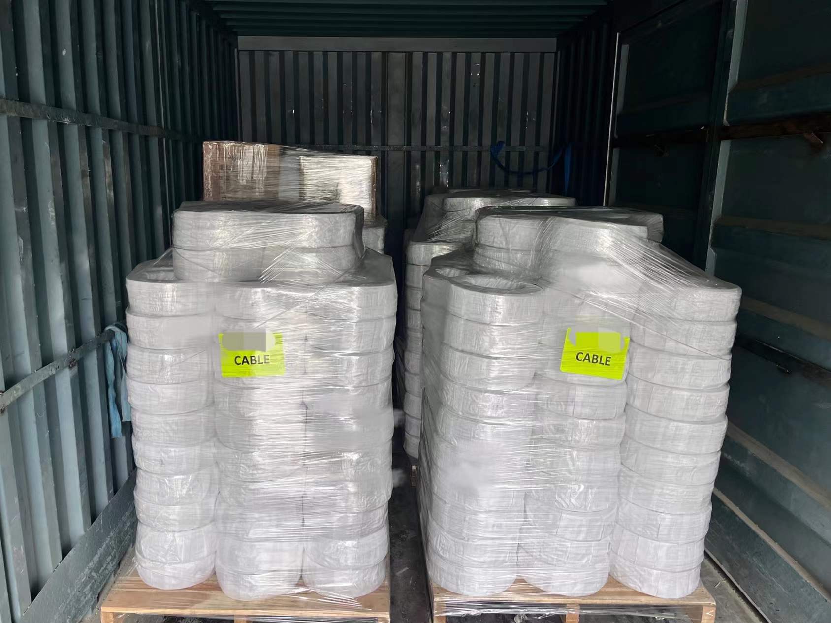 建圳达与英国装修公司间接合作BS6004标准的6242Y电线